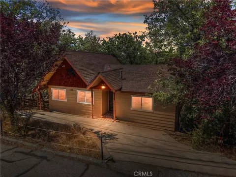 Exterior - 1308 Sequoia, Lake Arrowhead, CA 92352 photo 1 of 12