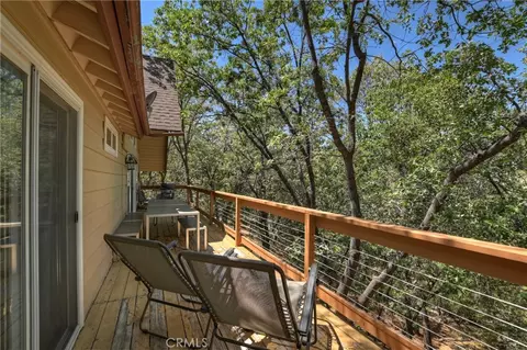 Exterior - 1308 Sequoia, Lake Arrowhead, CA 92352 photo 5 of 12