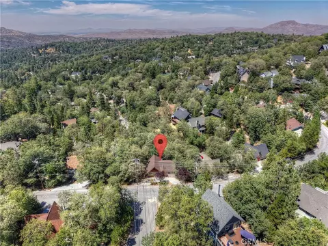 View/Area - 1308 Sequoia, Lake Arrowhead, CA 92352 photo 3 of 4