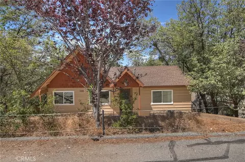 Exterior - 1308 Sequoia, Lake Arrowhead, CA 92352 photo 9 of 12