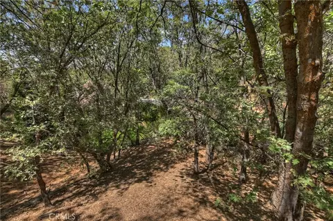 Exterior - 1308 Sequoia, Lake Arrowhead, CA 92352 photo 10 of 12