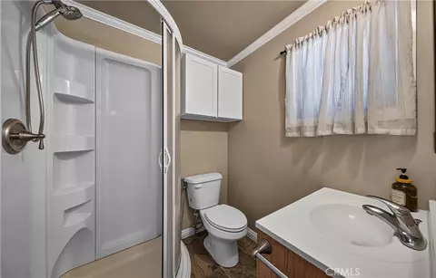 Bath - 21 W Hilton Ave, Redlands, CA 92373 photo 6 of 6