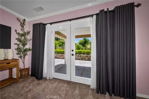 Entry Way - 21 W Hilton Ave, Redlands, CA 92373 photo 2 of 2