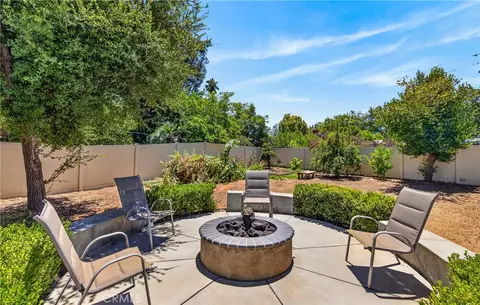 Exterior - 21 W Hilton Ave, Redlands, CA 92373 photo 6 of 10