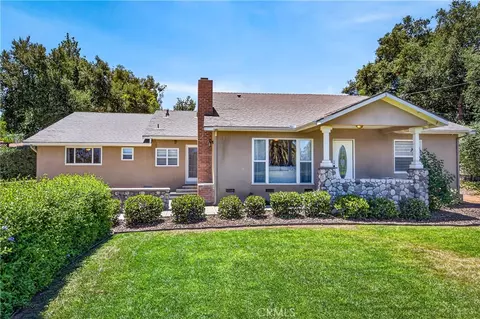Exterior - 21 W Hilton Ave, Redlands, CA 92373 photo 1 of 10