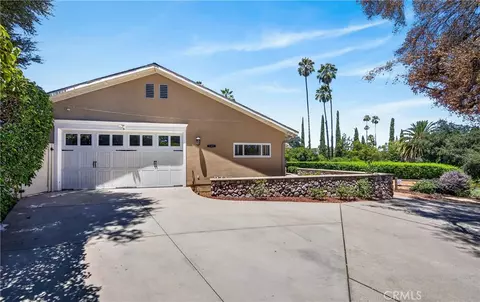 Exterior - 21 W Hilton Ave, Redlands, CA 92373 photo 3 of 10