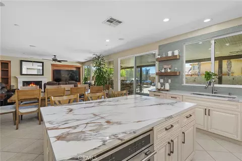 Kitchen - 9479 Lost Grv, Riverside, CA 92508 photo 5 of 5