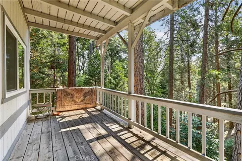 Exterior - 1039 Lausanne, Crestline, CA 92325 photo 3 of 6
