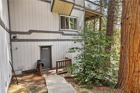 Exterior - 1039 Lausanne, Crestline, CA 92325 photo 4 of 6