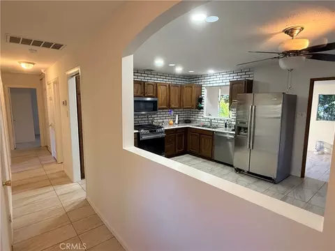 Entry Way - 8 Dale, Redlands, CA 92373 photo 1 of 1