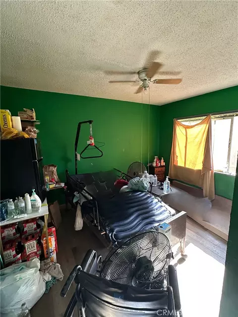 122 E Pioneer Ave, Redlands, CA 92374 photo 9