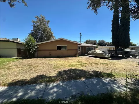 122 E Pioneer Ave, Redlands, CA 92374 photo 3