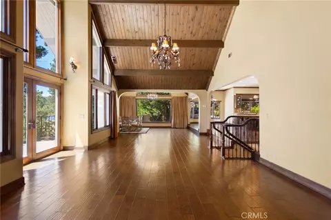 Living - 801 Brentwood, Lake Arrowhead, CA 92352 photo 5 of 7
