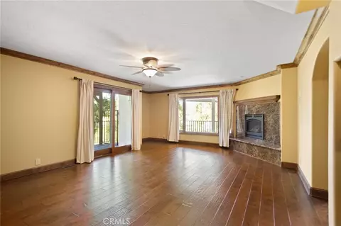 Living - 801 Brentwood, Lake Arrowhead, CA 92352 photo 6 of 7