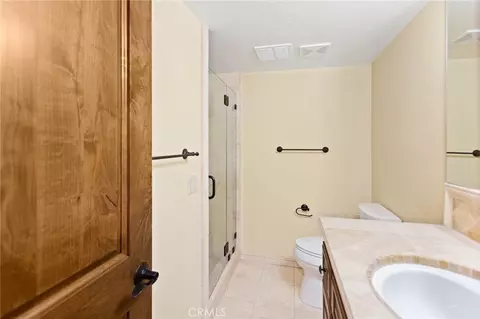 Bath - 801 Brentwood, Lake Arrowhead, CA 92352 photo 9 of 9