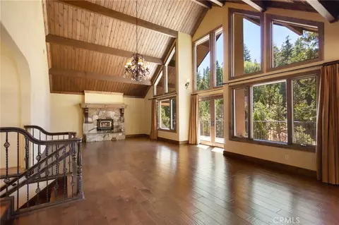 Living - 801 Brentwood, Lake Arrowhead, CA 92352 photo 1 of 7