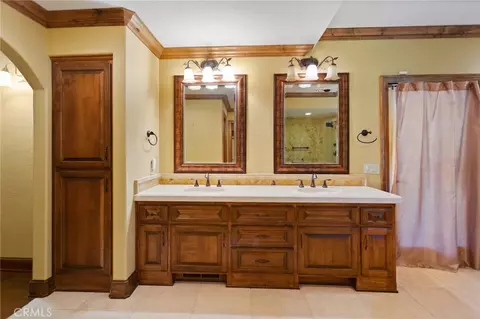 Bath - 801 Brentwood, Lake Arrowhead, CA 92352 photo 1 of 9
