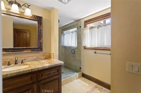 Bath - 801 Brentwood, Lake Arrowhead, CA 92352 photo 4 of 9
