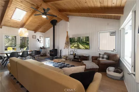 33163 Holcomb Crk, Green Valley Lake, CA 92341