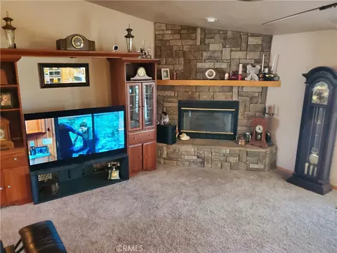 Living - 19801 Eyota, Apple Valley, CA 92308 photo 3 of 3