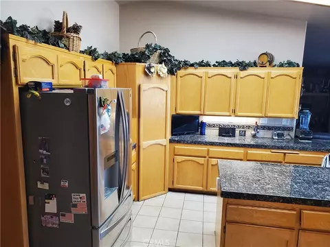 Kitchen - 19801 Eyota, Apple Valley, CA 92308 photo 1 of 4