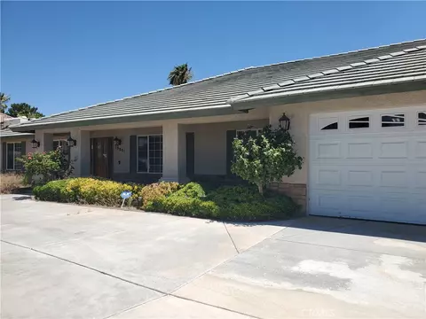 Exterior - 19801 Eyota, Apple Valley, CA 92308 photo 3 of 4