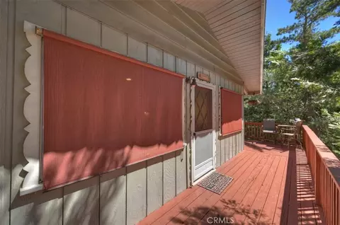 Exterior - 1069 Jungfrau Dr, Crestline, CA 92325 photo 1 of 8