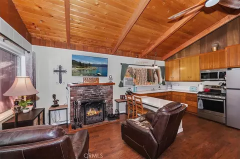 Other - 1069 Jungfrau Dr, Crestline, CA 92325 photo 4 of 8
