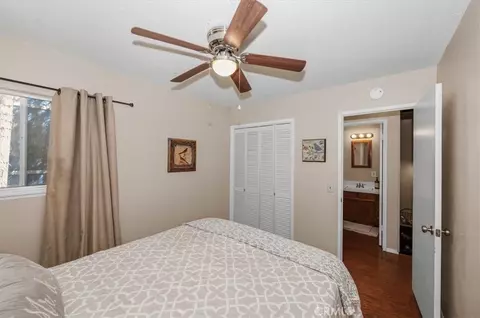 Bedroom - 1069 Jungfrau Dr, Crestline, CA 92325 photo 2 of 3