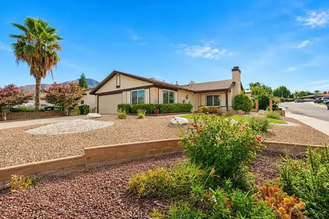 7617 Orange St, Highland, CA 92346