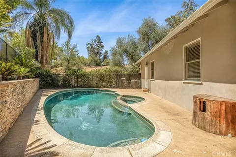 Exterior - 940 Carob, Redlands, CA 92373 photo 9 of 9
