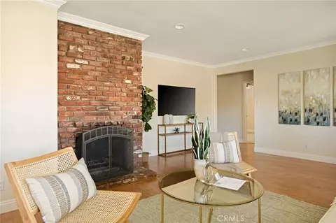 Living - 940 Carob, Redlands, CA 92373 photo 5 of 7