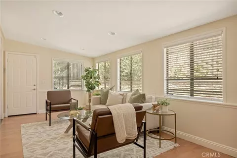 Living - 940 Carob, Redlands, CA 92373 photo 6 of 7