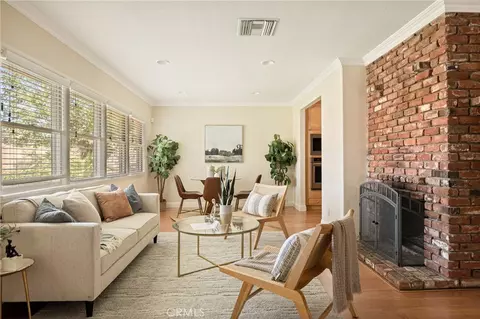 Living - 940 Carob, Redlands, CA 92373 photo 2 of 7