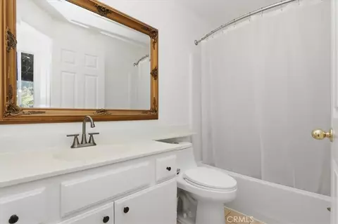 Bath - 4115 Bennett, Corona, CA 92883 photo 1 of 2