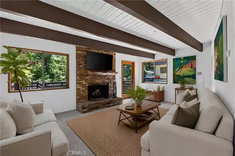 Living - 335 Oak, Lake Arrowhead, CA 92352 photo 3 of 3
