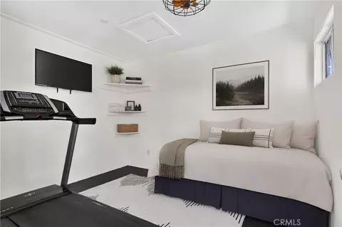 Bedroom - 335 Oak, Lake Arrowhead, CA 92352 photo 2 of 5