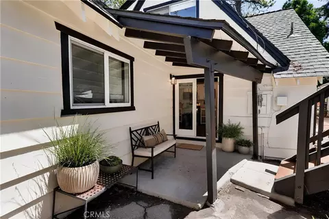 Exterior - 335 Oak, Lake Arrowhead, CA 92352 photo 2 of 9