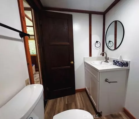 Bath - 40994 Spruce, Forest Falls, CA 92339 photo 2 of 2