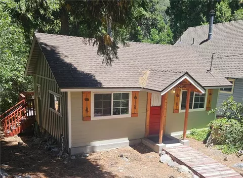 Exterior - 40994 Spruce, Forest Falls, CA 92339 photo 2 of 5