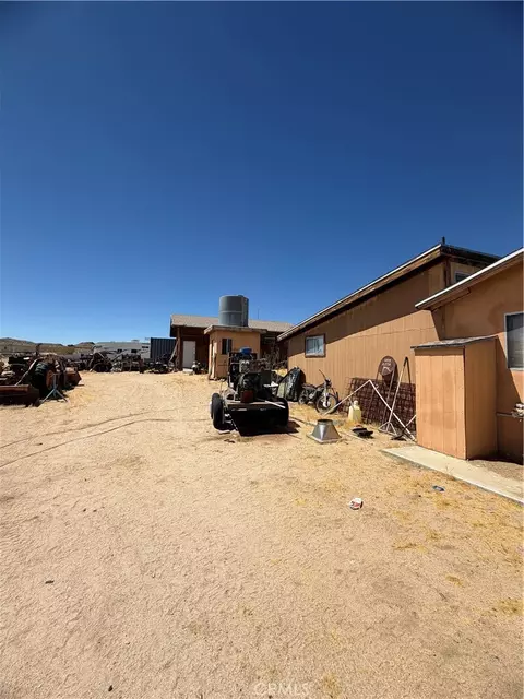 4978 Oleta, Landers, CA 92285 photo 6