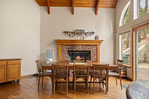 Dining - 27516 W W Shr, Lake Arrowhead, CA 92352 photo 1 of 2