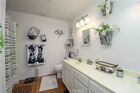 Bath - 1529 Olive, Ramona, CA 92065 photo 3 of 5