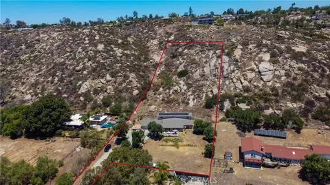 View/Area - 1529 Olive, Ramona, CA 92065 photo 2 of 4