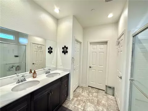 Bath - 27108 Oncore, Menifee, CA 92585 photo 3 of 4