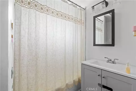Bath - 243 W C St, Colton, CA 92324 photo 1 of 2