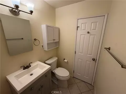 Bath - 3000 Carl, Riverside, CA 92507 photo 2 of 3