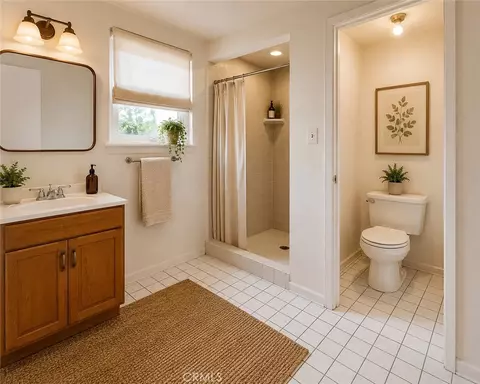 Bath - 417 E Cornell, Rialto, CA 92376 photo 3 of 4