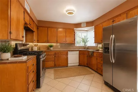 Kitchen - 417 E Cornell, Rialto, CA 92376 photo 2 of 4