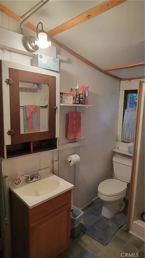 Bath - 23821 Inspiration, Crestline, CA 92325 photo 1 of 1